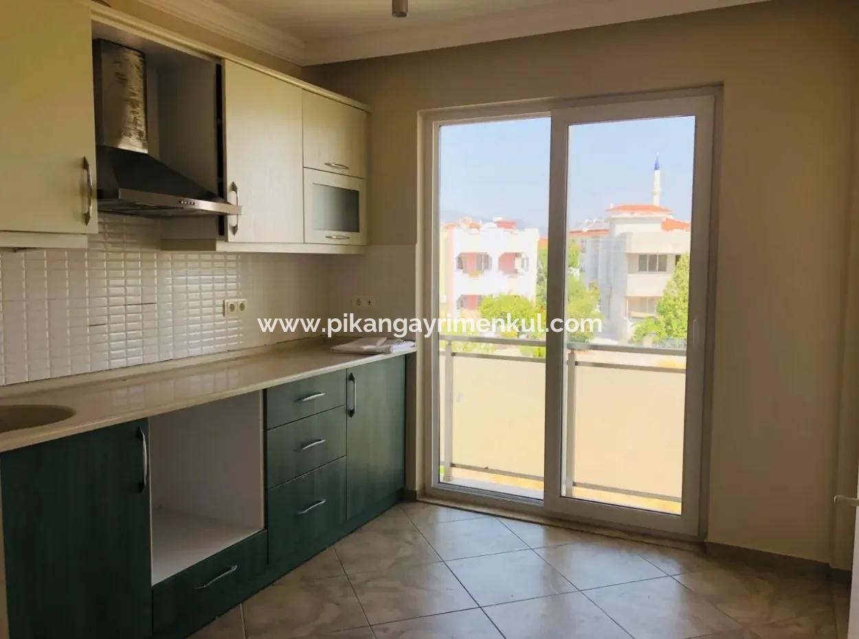 Luxus-Wohnung Zum Verkauf In Oriya