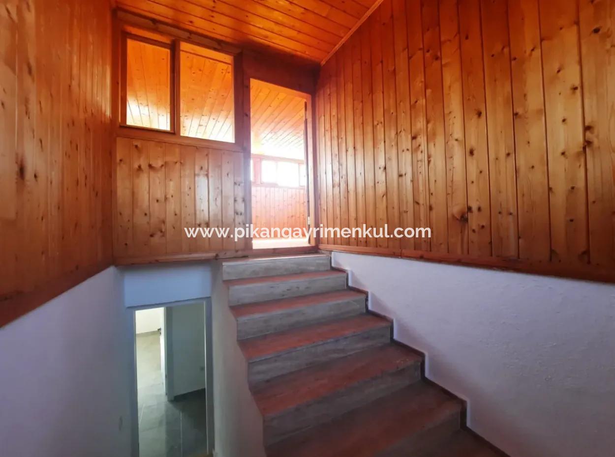 Köyceğizde In Der Nähe Des Sees Mit Schwimmbad 7 1 Freistehendes Triplex Zum Verkauf