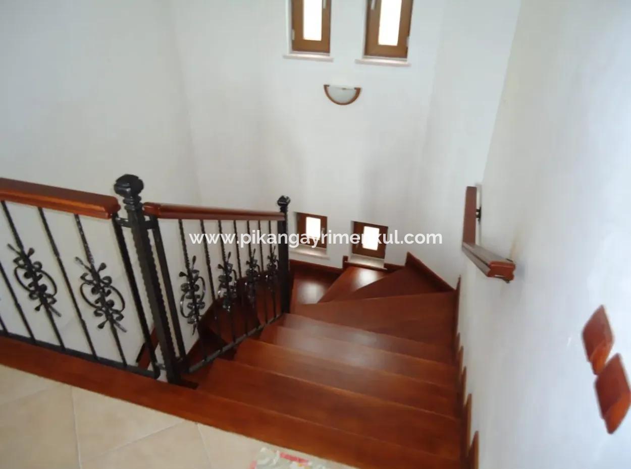 130 M2, 3 1 Villen Zum Verkauf In 5128 M2 Grundstück Mit Meerblick In Köyceğiz Ekincik