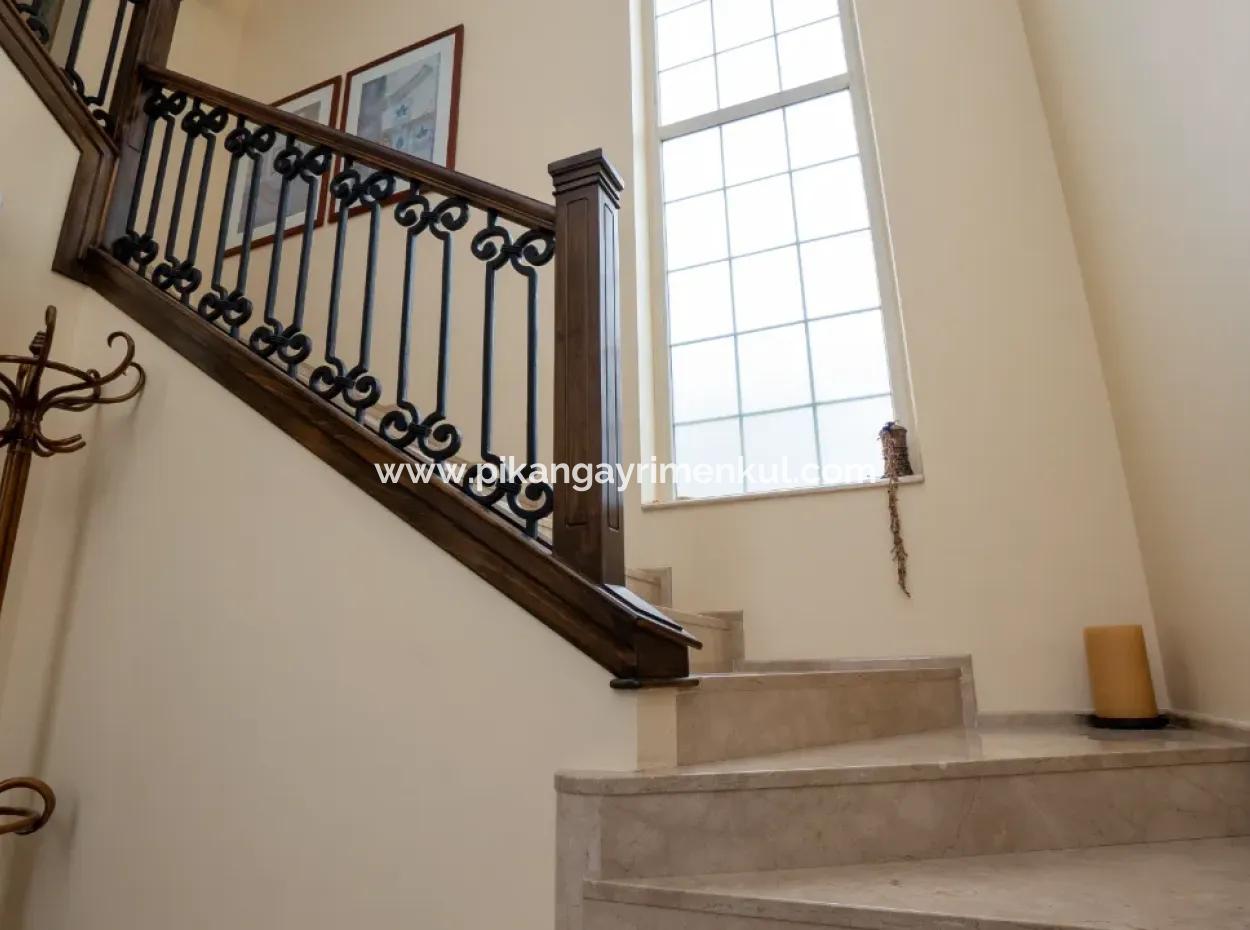 7 In 1 Freistehendes Luxushaus Auf Einem 2300 M2 Großen Grundstück Zum Verkauf In Zekeriyaköy, Istanbul