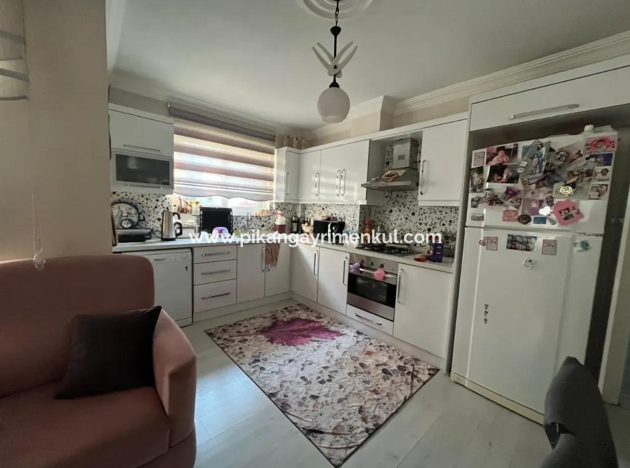 2 1 Wohnung Im 2. Stock Zum Verkauf In Cumhuriyet