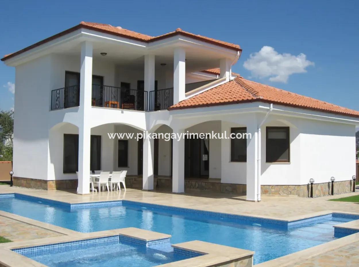 2836 M2, 15/30 Zoniertes Land, Das Für Den Massenwohnungsbau Und Den Hotelbau In Dalyan Geeignet Ist, Zu Verkaufen