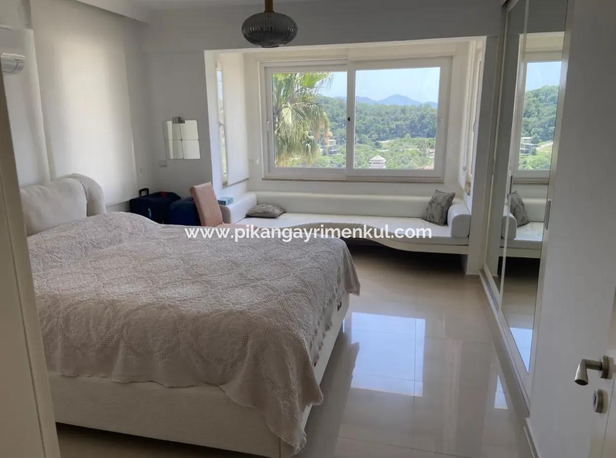 Zu Verkaufen 3 In 1 Maisonette Mit Pool Auf Einem 400 M2 Großen Grundstück In Sarigerme, Mugla 