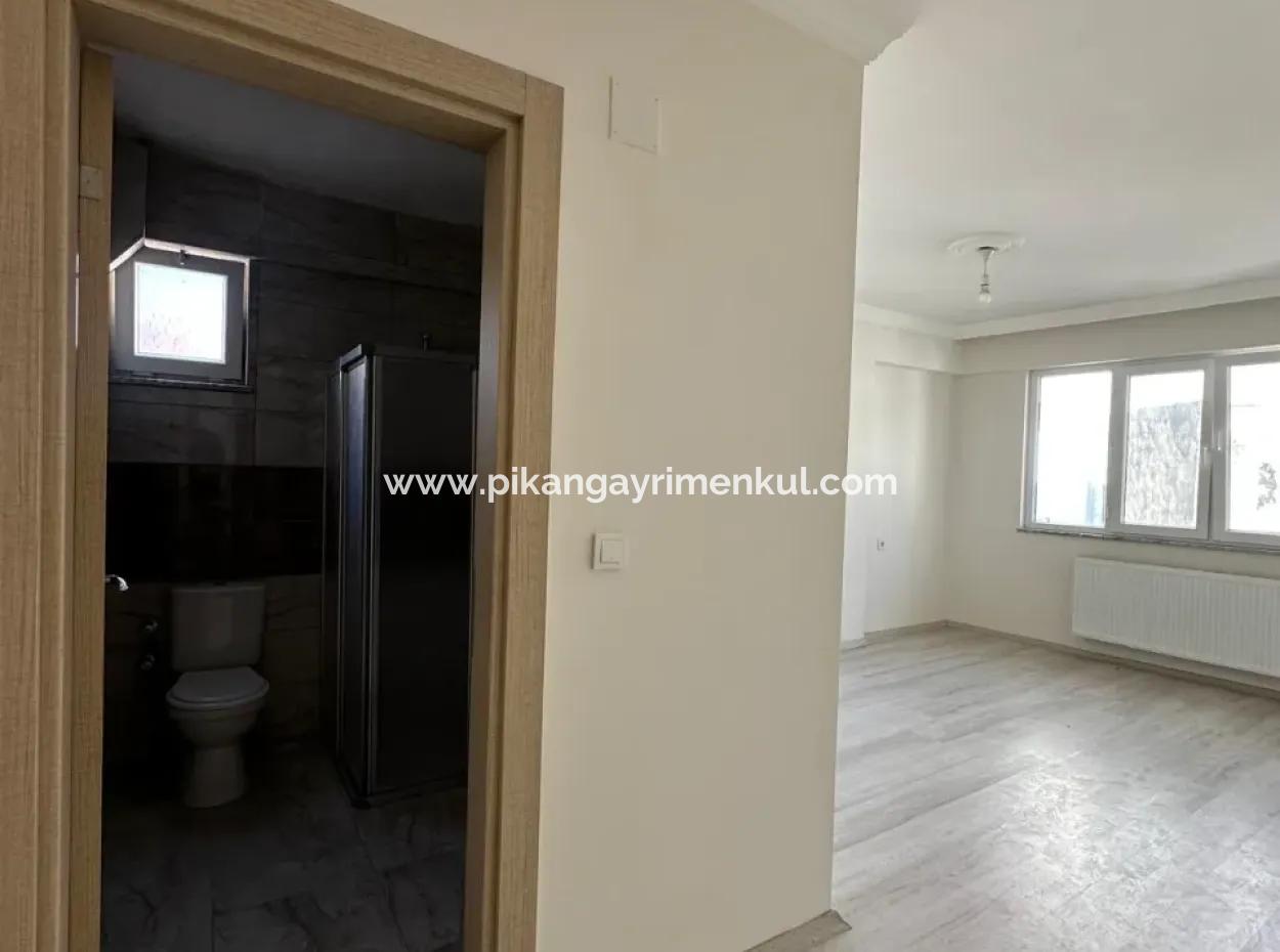 3 In 1 Geschlossene Küche Wohnung Mit Aufzug Im Zentrum Von Ortaca Zu Verkaufen