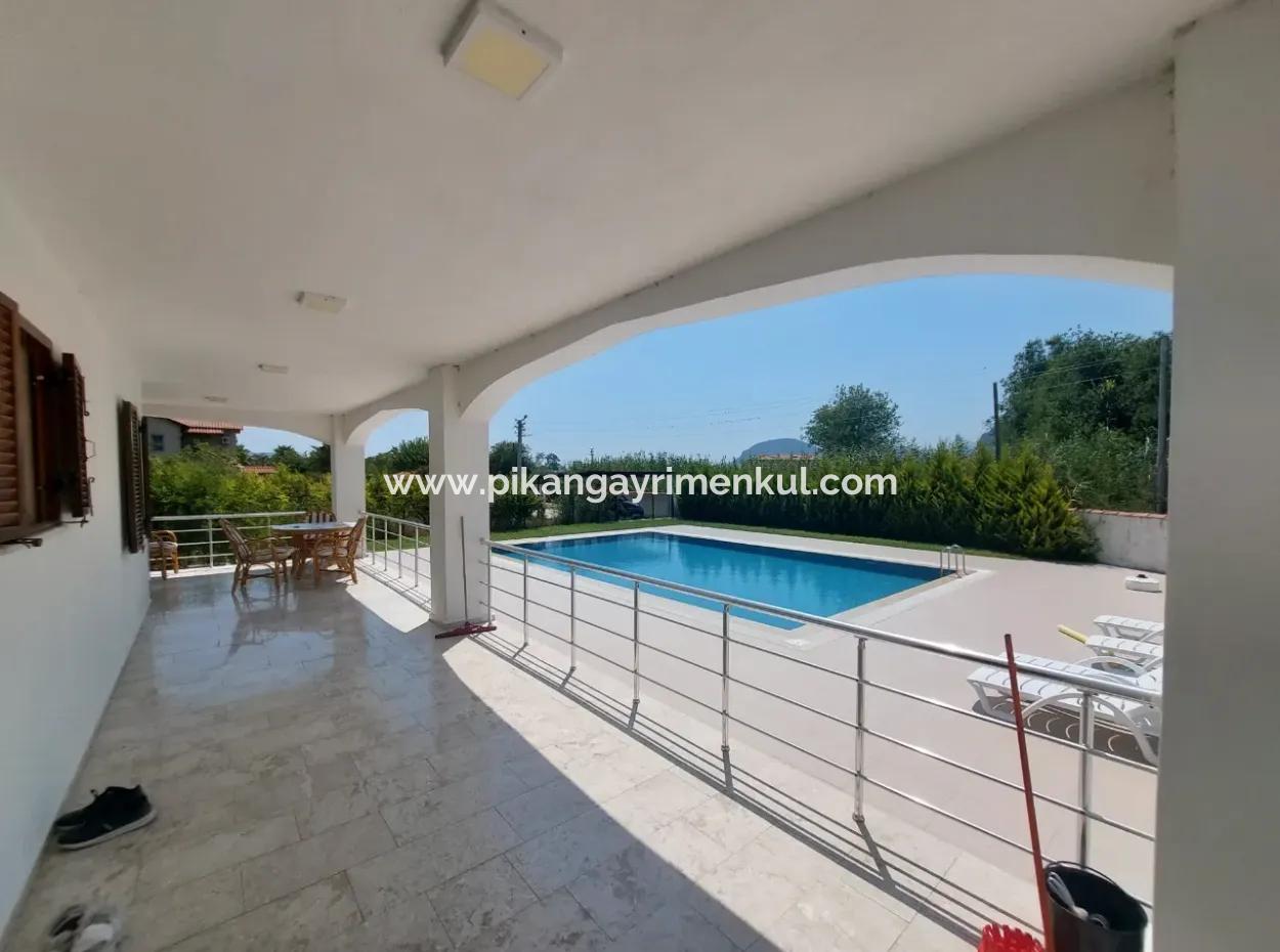 Luxus-Triplex Mit Swimmingpool Im 7 500 M2 Großen Granatapfelgarten In Mugla Dalyan