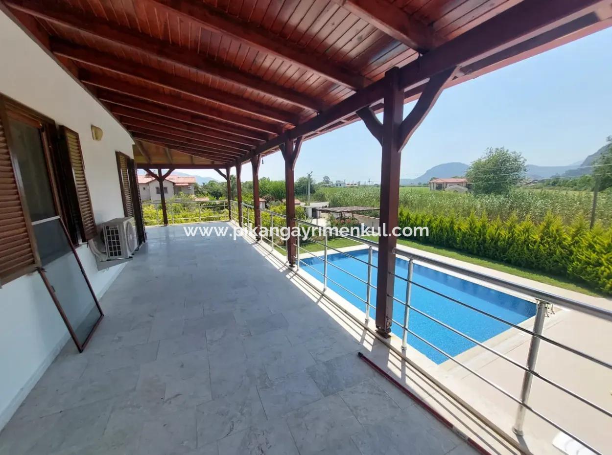 Luxus-Triplex Mit Swimmingpool Im 7 500 M2 Großen Granatapfelgarten In Mugla Dalyan
