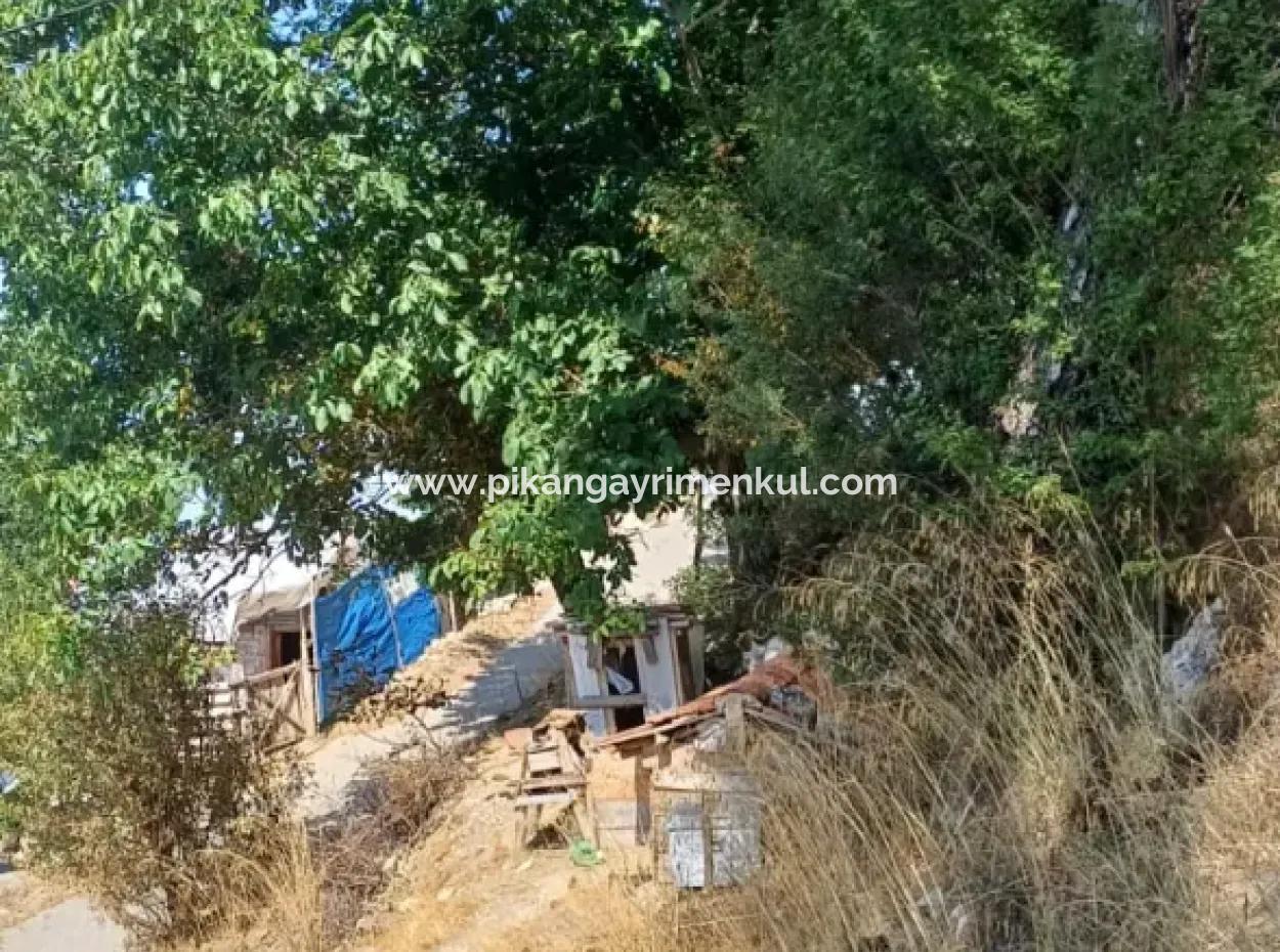 2-Stöckiges Steinhaus Zum Verkauf Auf 750 M² Land In Denizli Çameli Gökçeyaka