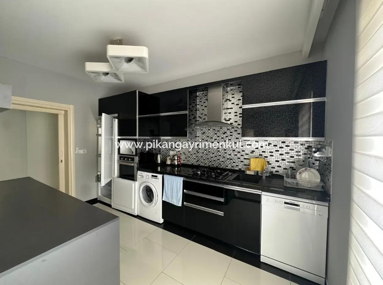 Residenz 3 In 1 Luxuswohnung Zu Verkaufen