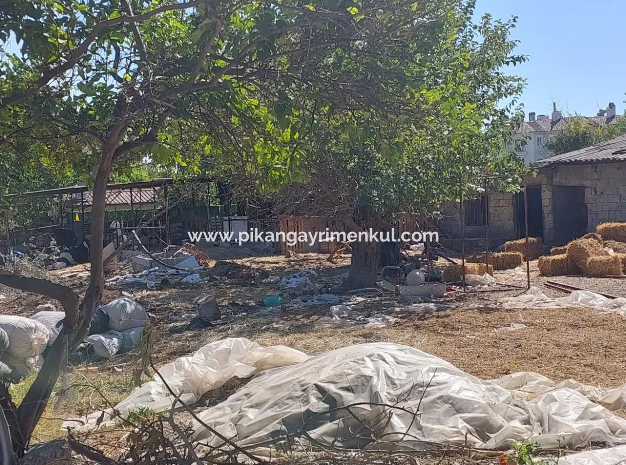 3 300 M2 3 Etagen Zoniertes Grundstück, Das Zum Verkauf In Muğla Dalaman Geeignet Ist Zu Verkaufen