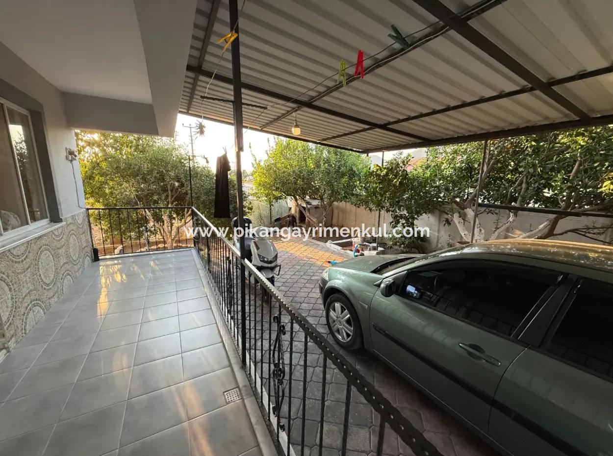 Ein Freistehendes 2,5-Stöckiges Gebäude An Der Dalyan-Straße In Ortacada Steht Zum Verkauf.