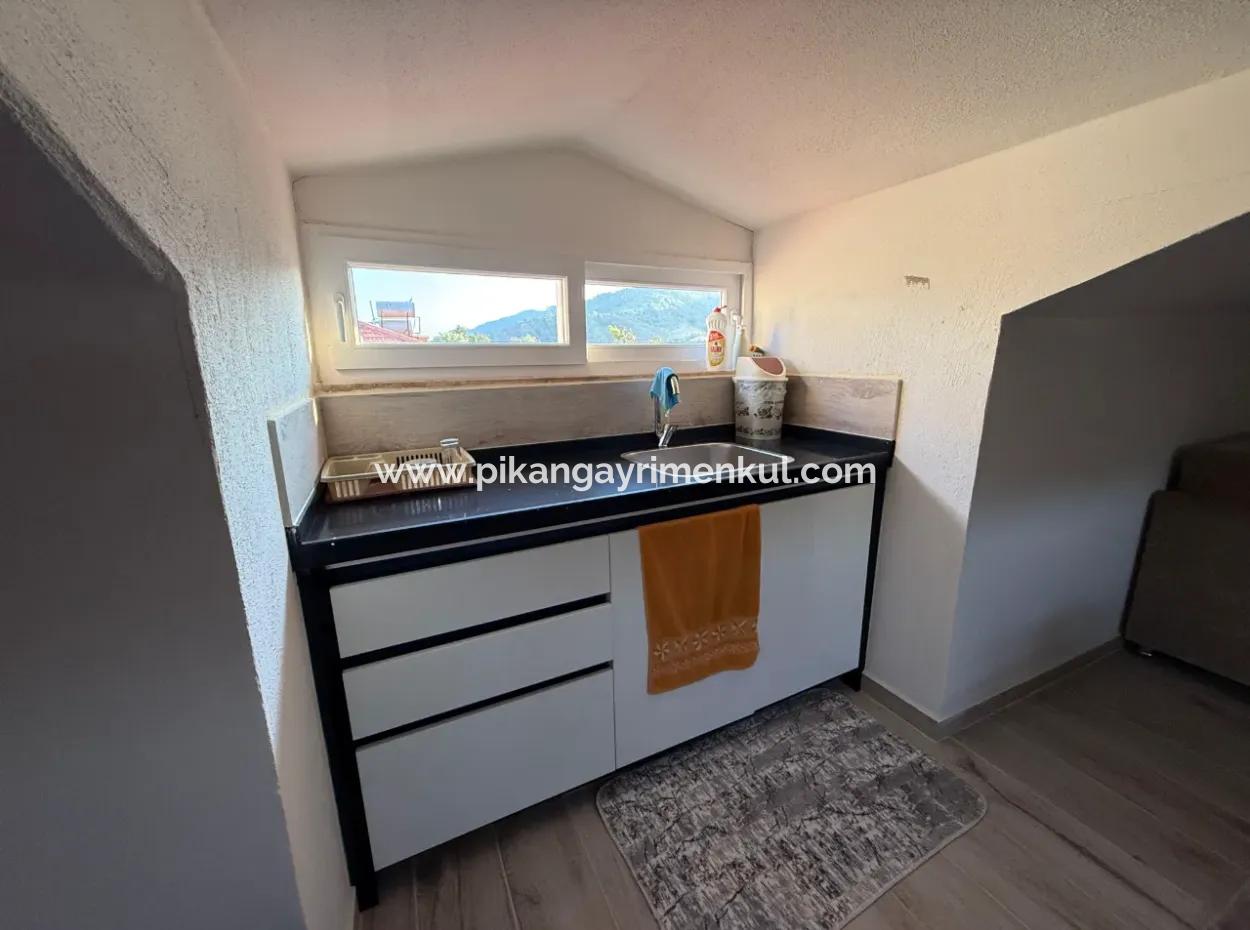 Ein Freistehendes 2,5-Stöckiges Gebäude An Der Dalyan-Straße In Ortacada Steht Zum Verkauf.