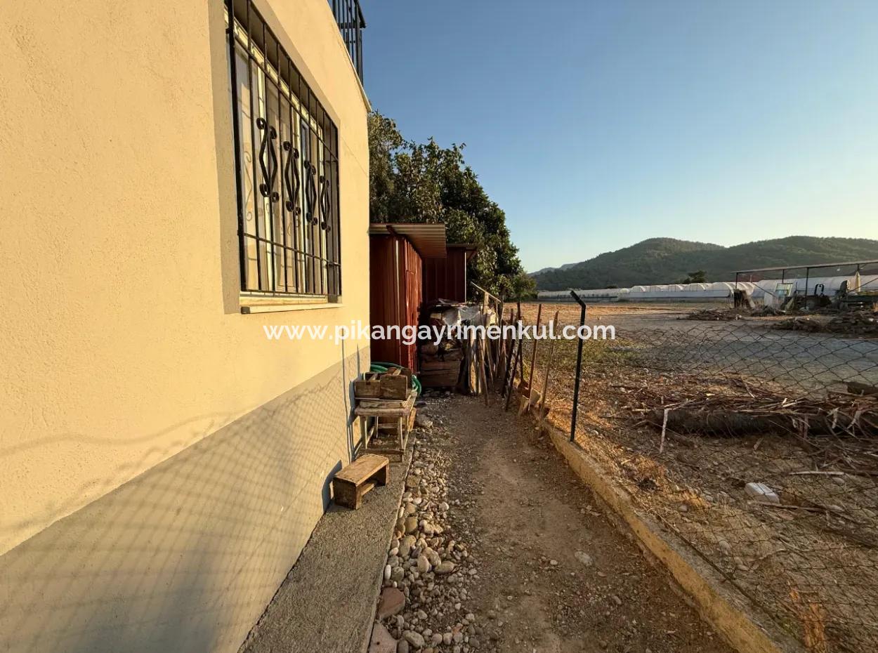 Ein Freistehendes 2,5-Stöckiges Gebäude An Der Dalyan-Straße In Ortacada Steht Zum Verkauf.