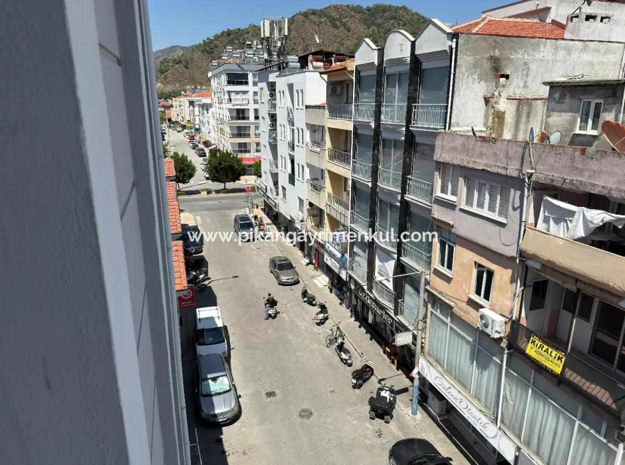 Möblierte 1 1 Geräumige Wohnung Zu Vermieten Im Zentrum Von Ortaca Çarşı.
