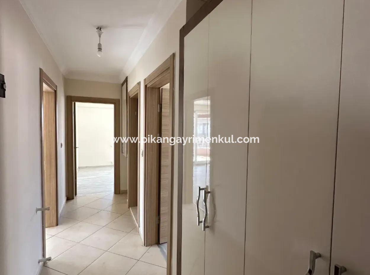 2 1 Wohnung Im 3. Stock Zu Verkaufen In Ortaca Cumhuriyet