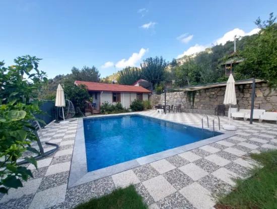 Muğla Ortaca Gökbel Doga Mit Schwimmbad 1 1 Holzmöblierter Bungalow Zu Vermieten