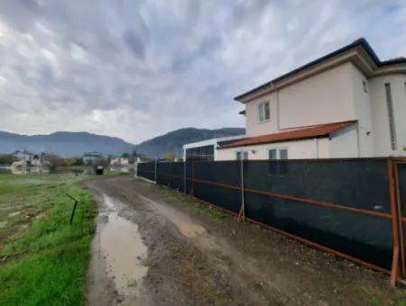 600 M2 Von 1 500 M2 Grundstück In Ortaca Okçular Steht Zum Verkauf