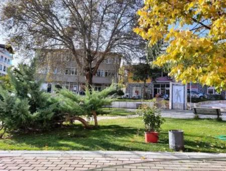 Zu Verkaufen Im Zentrum Von Çameli 3-Stöckig 500M2 6 Wohnungen Mit Fertiger Lizenz