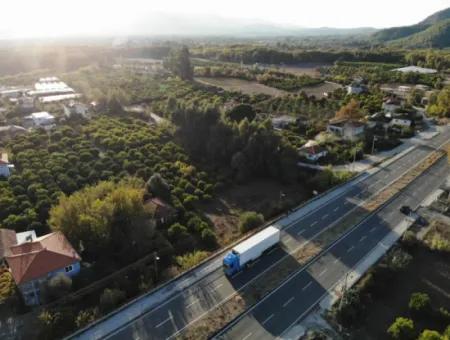Gewerbegrundstück Zum Verkauf An Der Hauptstraße In Muğla Köyceğiz Toparlar – Unumgängliche Gelegenheit Für Kraftstoff, Markt Und Erholungsanlage!