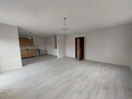 Erdgeschoss 2 1 Unmöblierte Wohnung Zur Miete Auf Einem 500 M2 Großen Grundstück In Ortaca Okçular