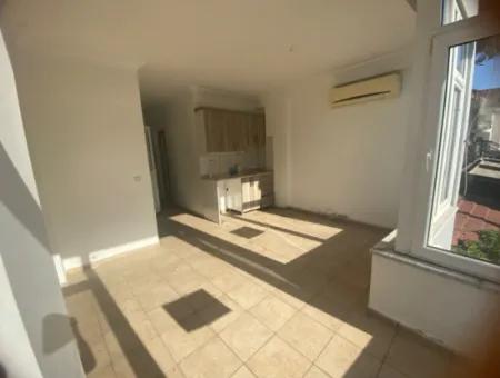 1 1 Wohnung Zu Vermieten In Muğla Ortaca Dalyan Mit Blick Auf Den Kanal