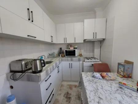 Im Zentrum Von Dalyan, Muğla, 2 1 Unmöblierte Wohnung Zu Vermieten