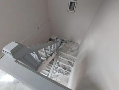 Große Und Geräumige 2 1 Penthouse Wohnung Unmöbliert Zu Vermieten In Muğla Ortaca Kemaliye