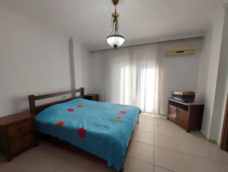 Möbliert 31, 2 Doppelhaushälfte, Von Denen Eines Auf Einem 700 M² Großen Grundstück Mit Schwimmbad In Muğla Dalyan Gemietet Ist