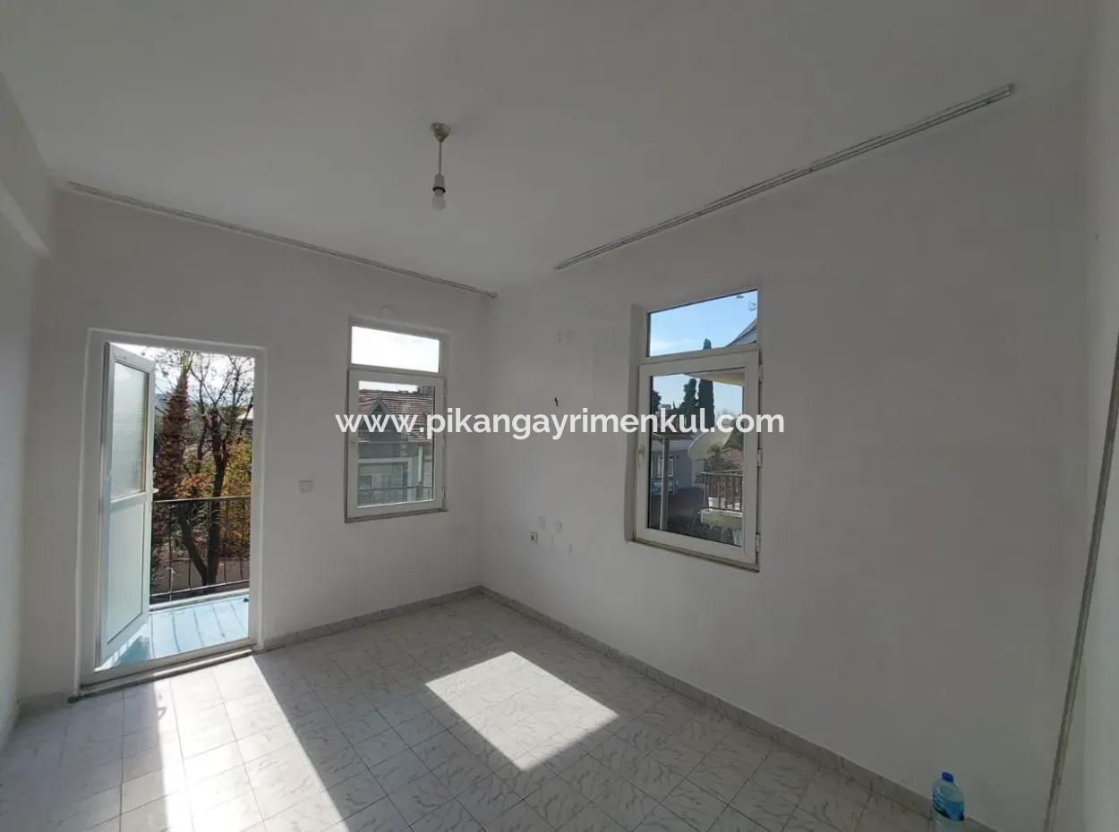 In The Center Of Dalyan, Muğla, 2 1 Unfurnished Apartment For Rent