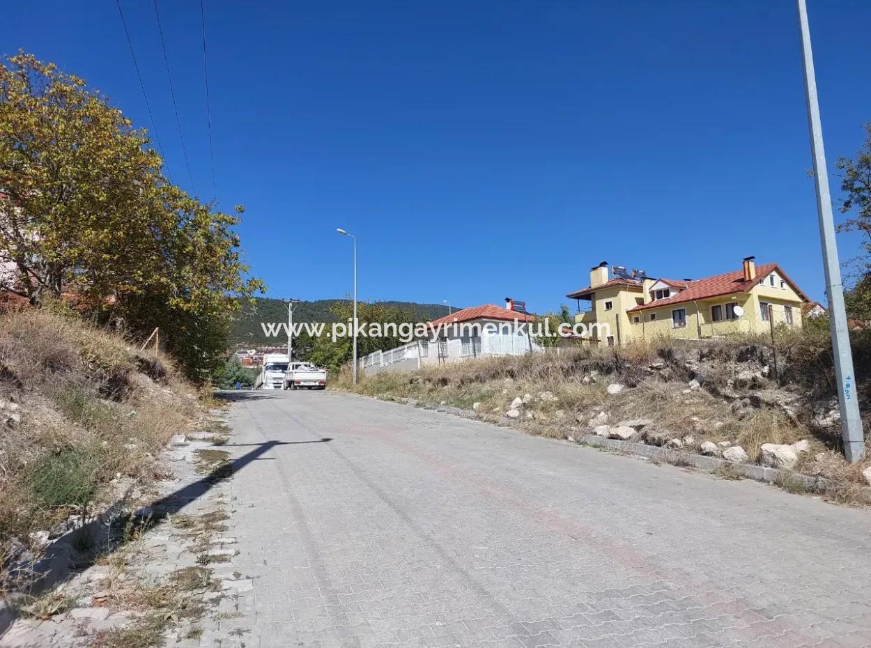 500M2 Land In The Center Of Çameli In Return For A Ready-Made Floor With A Construction License