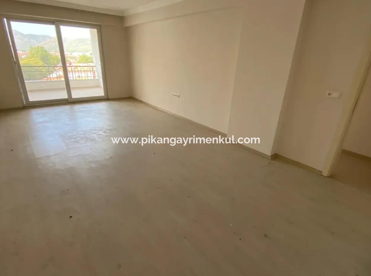 For Sale In The Center Of Ortaca 3 1 165M2 Apartment With Heating.