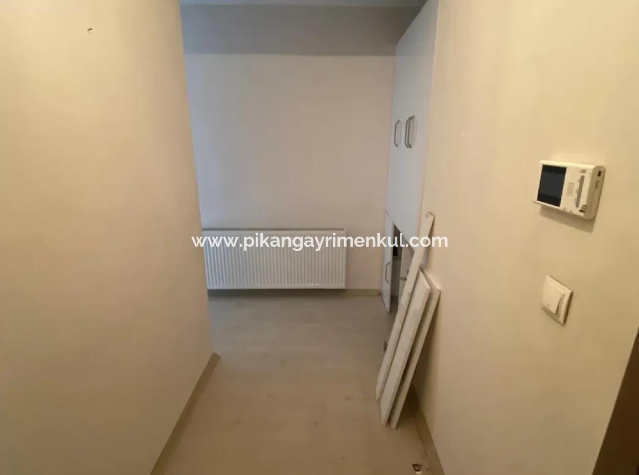 For Sale In The Center Of Ortaca 3 1 165M2 Apartment With Heating.