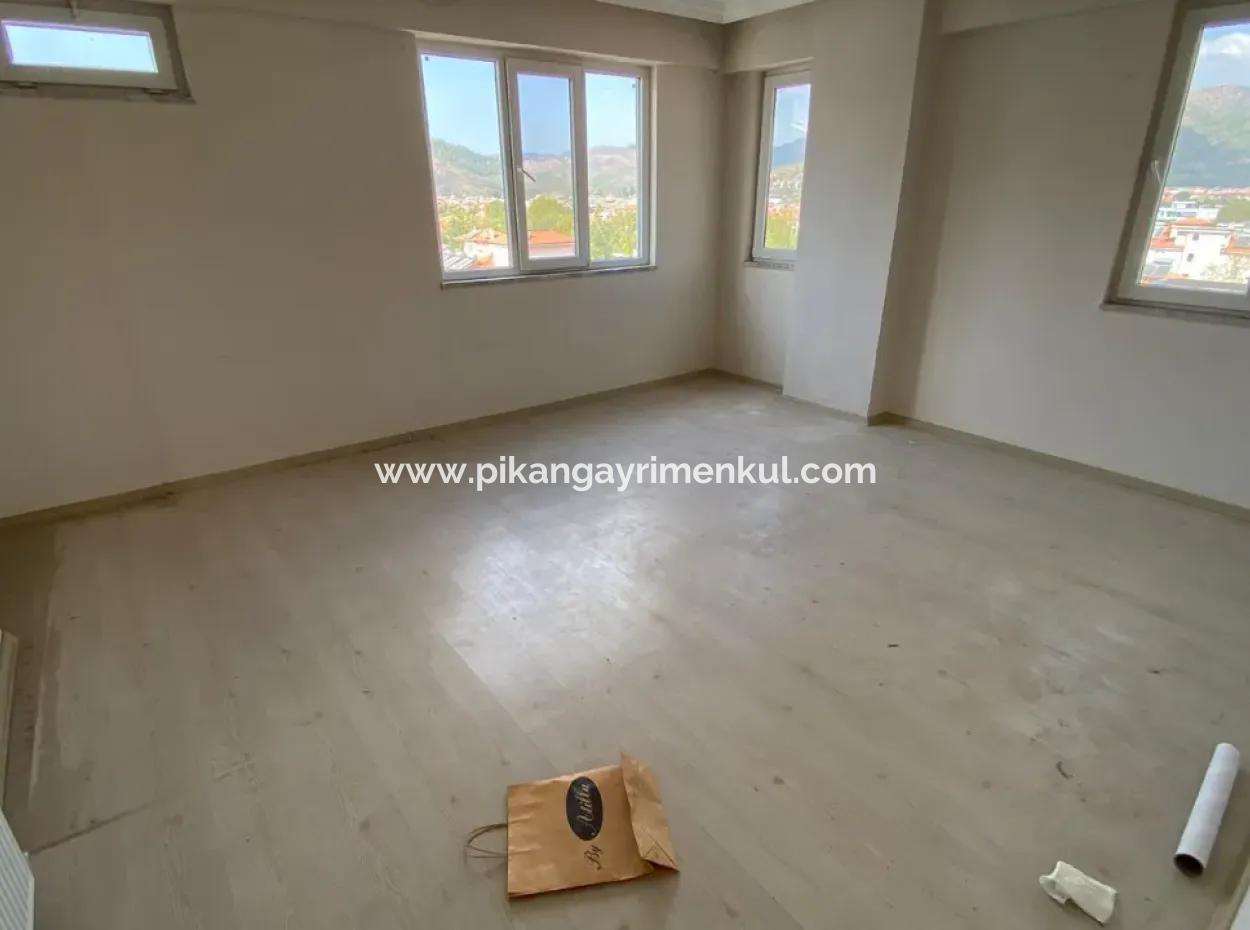 For Sale In The Center Of Ortaca 3 1 165M2 Apartment With Heating.