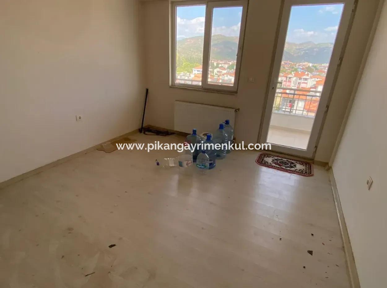 For Sale In The Center Of Ortaca 3 1 165M2 Apartment With Heating.