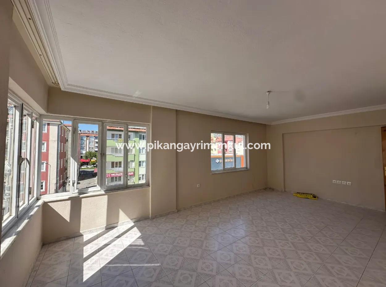 3 1 Closed Kitchen Apartment For Rent In The Center Of Ortaca