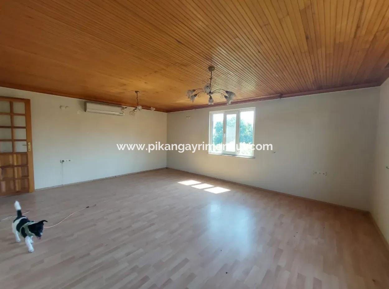 Detached Building With 2 Independent Apartments On 480 M² Land In Ortaca Kemaliye For Sale