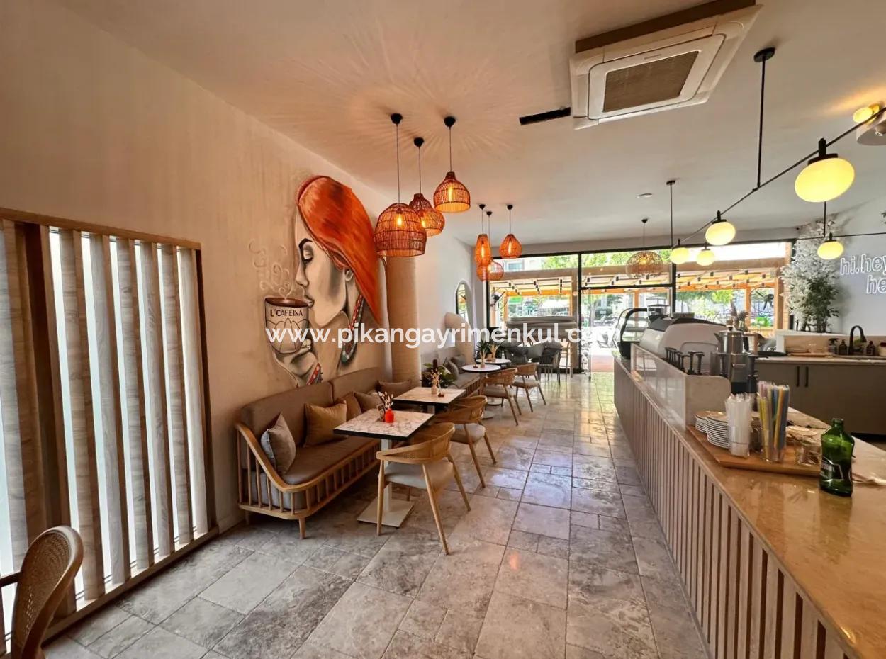 Luxury Cafe For Rent On The Busiest Street Of Ortaca.