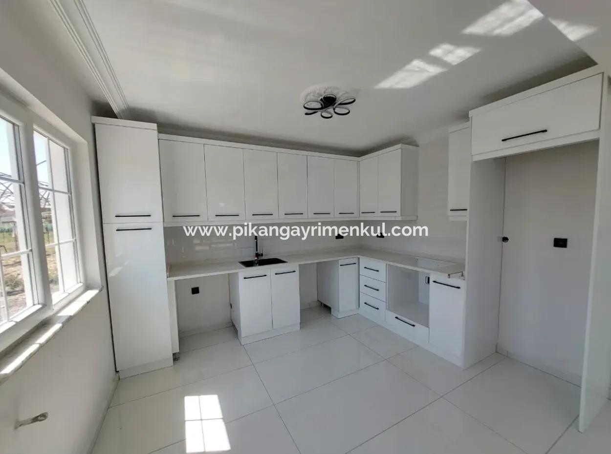 Ideal For A Peaceful Life In The Middle Of Nature In Muğla Ortaca Eskiköy, 2 1 Single-Storey House For Rent.