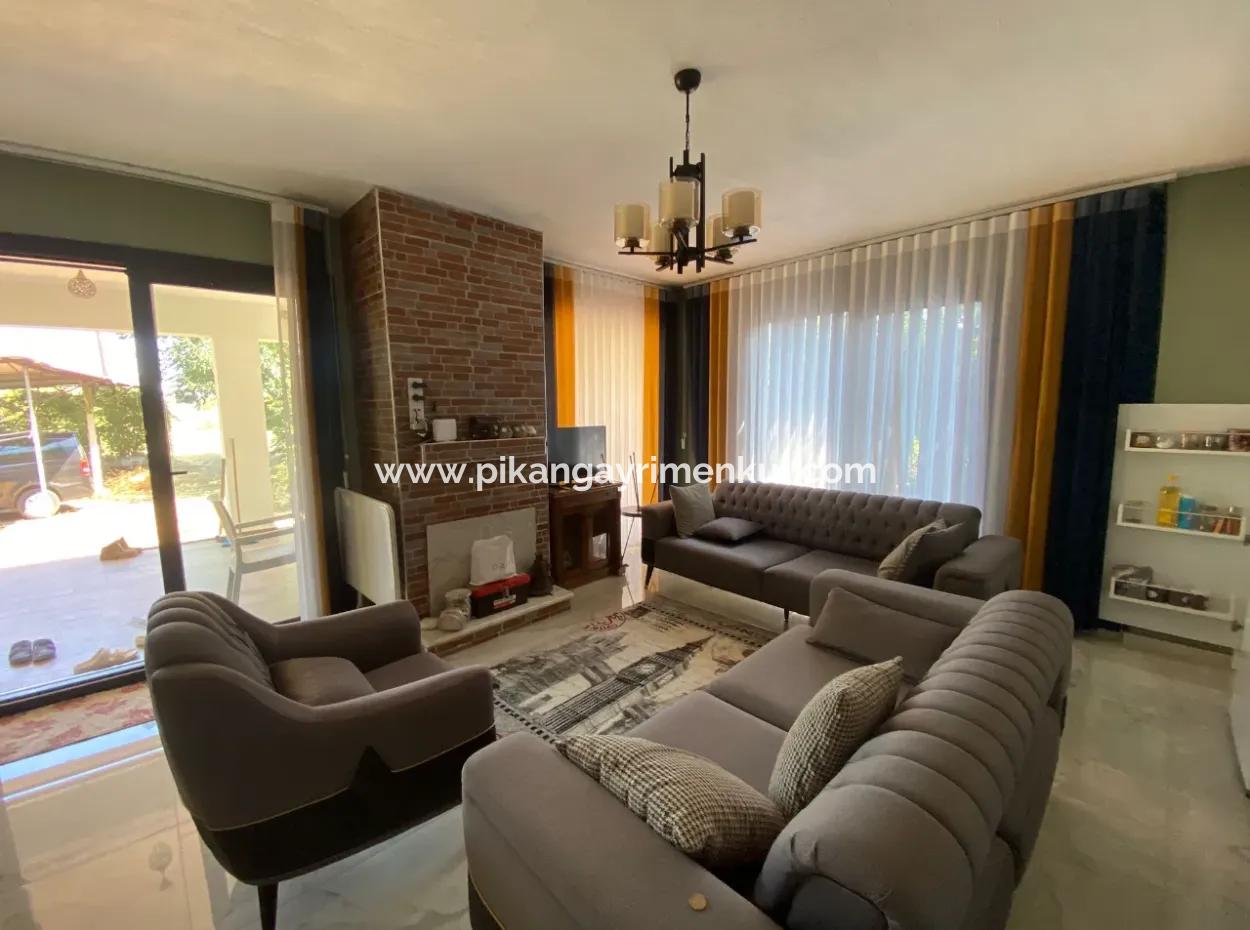 3 1 Furnished Detached House For Rent