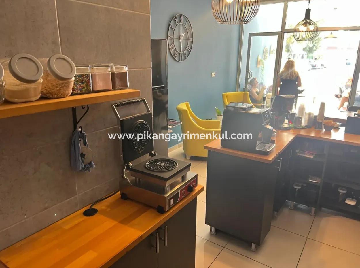 Workplace Cafe Close To The Lake In The Center Of Muğla Köyceğiz Is For Sale
