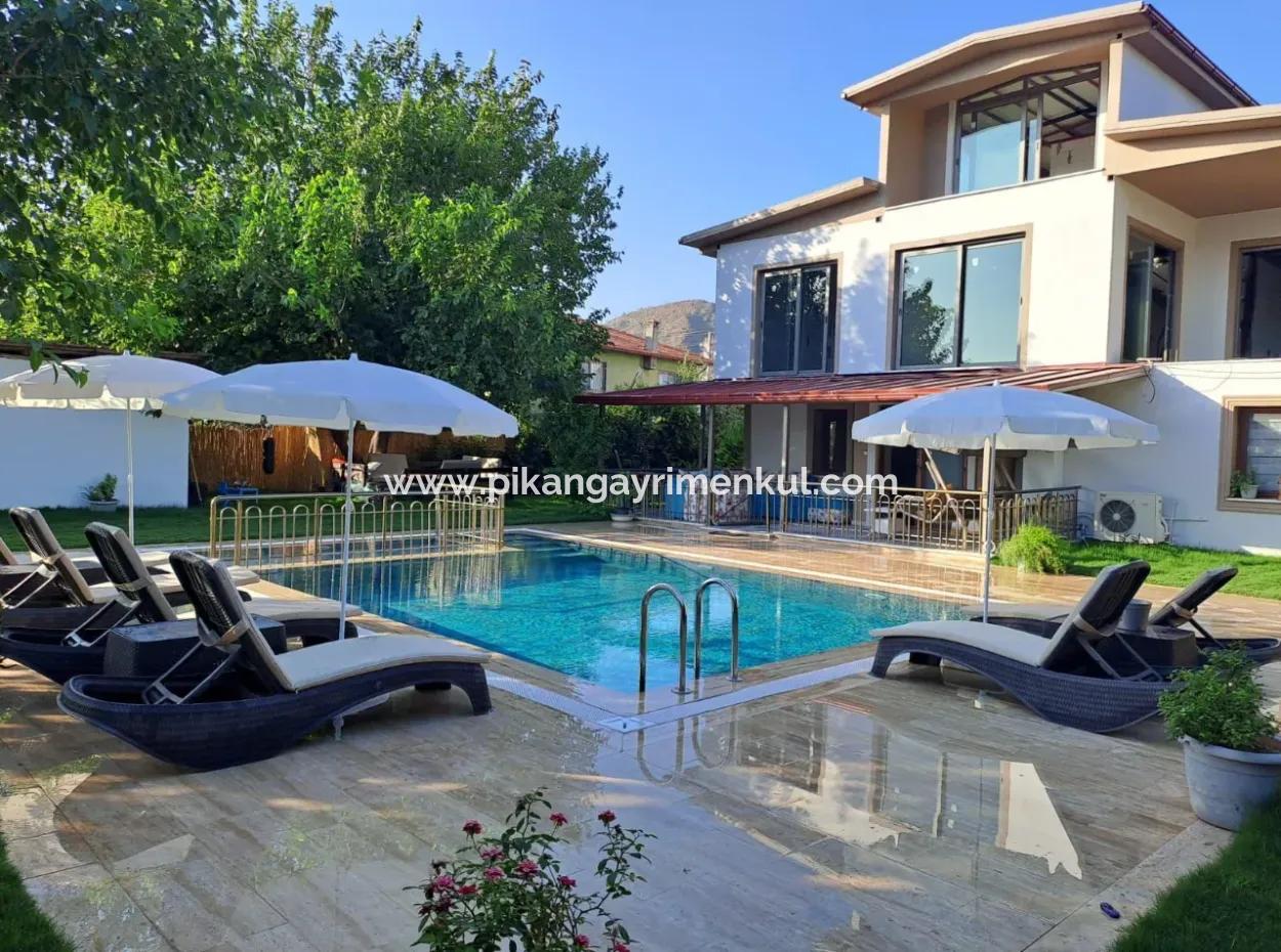 Ortaca Ekşiliyurt 2 1 Furnished Apartment For Rent On A Plot Of 700 M2 With Swimming Pool