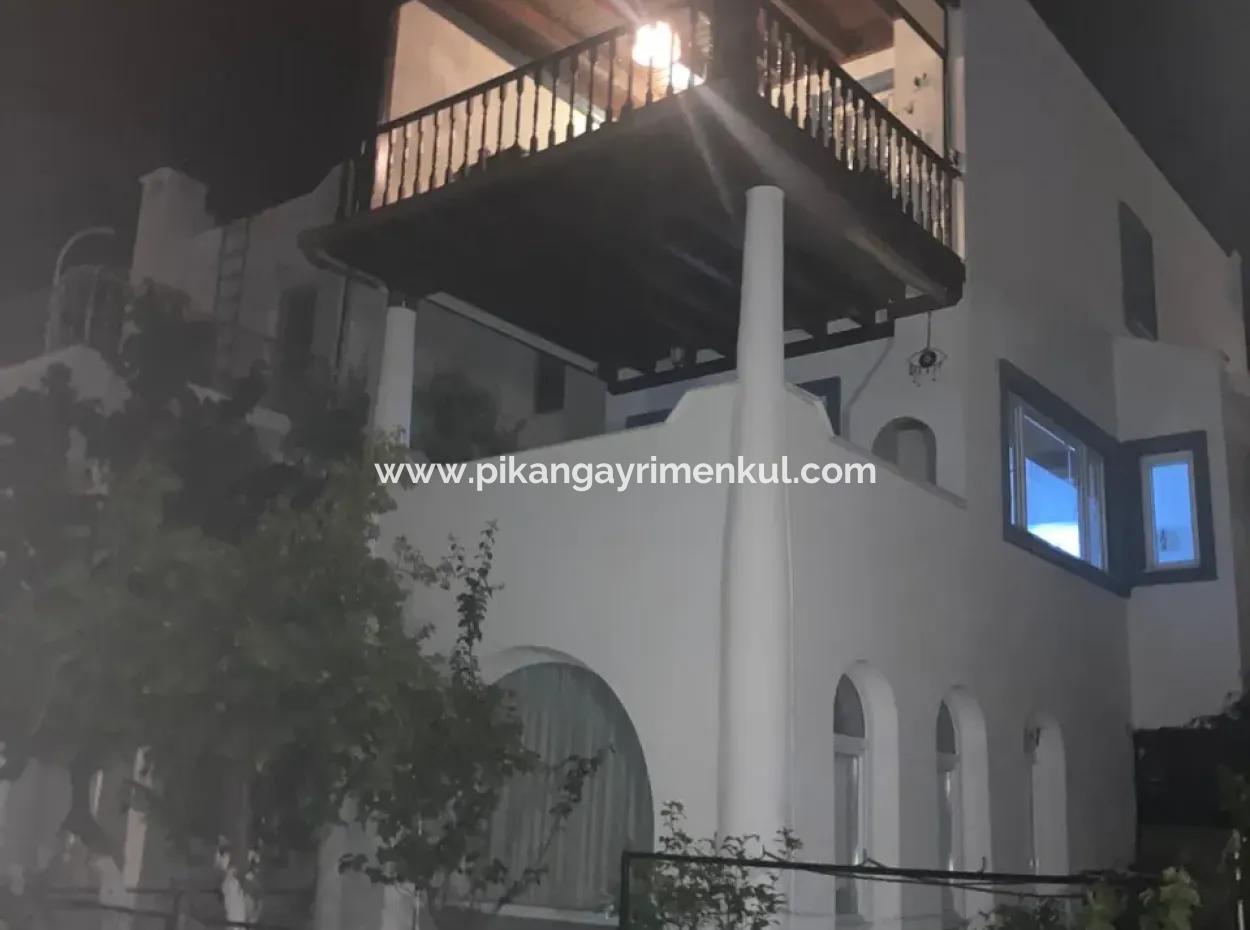 3 1 Duplex With Sea View In Milas Bosphorus Bosphorus For Urgent Sale