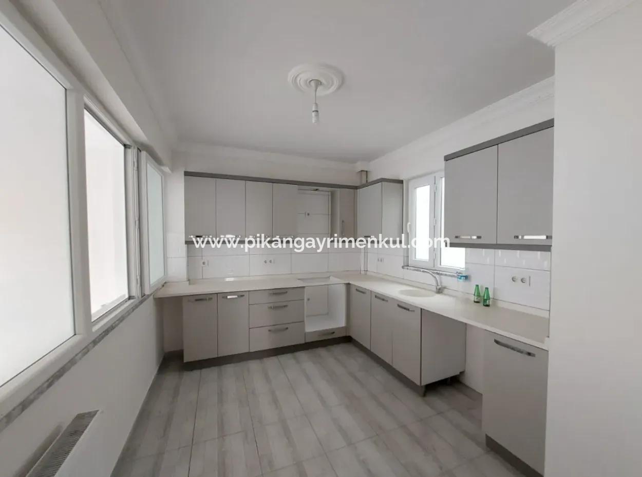 150 M2 3 1 Elevator Apartment In The Center Of Muğla Ortaca For Urgent Sale