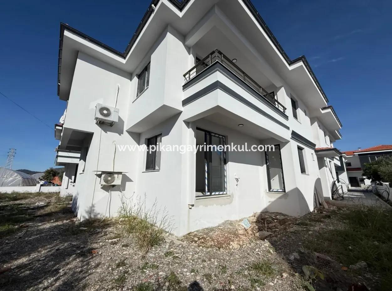 2 1 Flats For Sale On The Middle Floor Of A Brand New 3-Storey Building With A Swimming Pool In The Center Of Muğla Ortaca