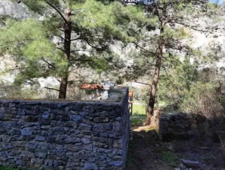 Ruined Stone Village House For Sale In Gökova And Its Land