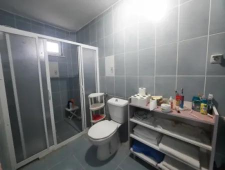 Villa With 200 M2 Lake View On 1700 M2 Land In Köyceğiz Zeytinalan Is For Sale