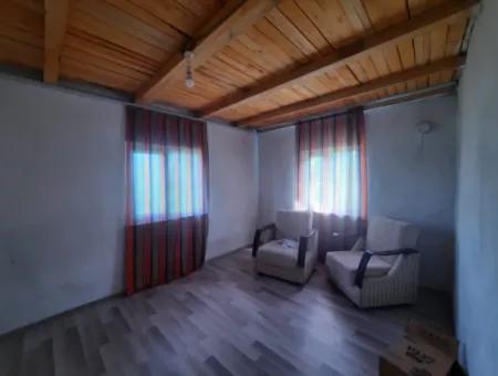 5 000 M2 Land In Çameli Kızılyaka 2 In 1 Detached House, And Barn For Rent