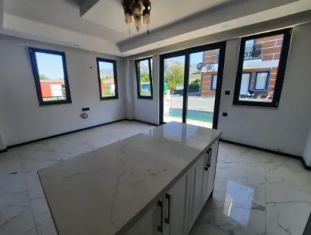 Zero Detached Duplex With Swimming Pool In Muğla Dalyanda Complex For Rent