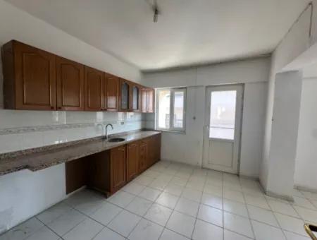 3 1 Apartment For Rent In The Center Of Ortaca