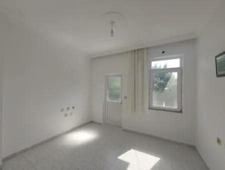 In The Center Of Dalyan, Muğla, 2 1 Unfurnished Apartment For Rent