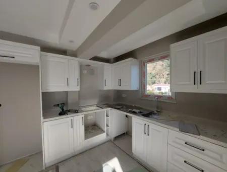 2 1 Flats For Sale On The Middle Floor Of A Brand New 3-Storey Building With A Swimming Pool In The Center Of Muğla Ortaca